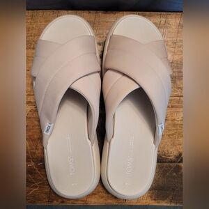 TOMS Mallow Crossover Sandal